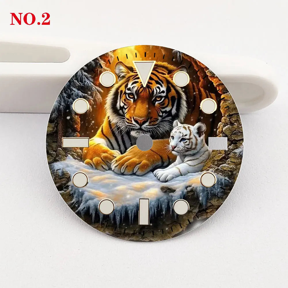 The 28.5mm tiger-patterned dial NH35 dial creative color-printed series dial is suitable for NH35/36 movement watch accessories
