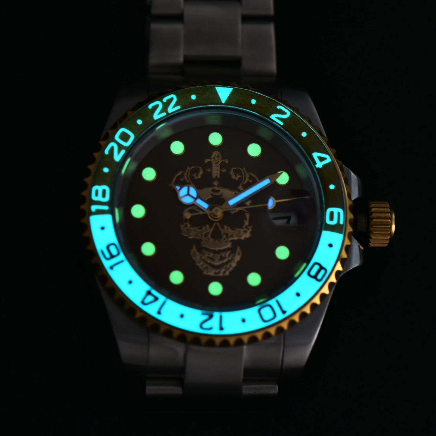 watch 40mm Diver's men NH35A automatic mechanical watch Stainless steel case sapphire glass waterproof 10atm C3 watch
