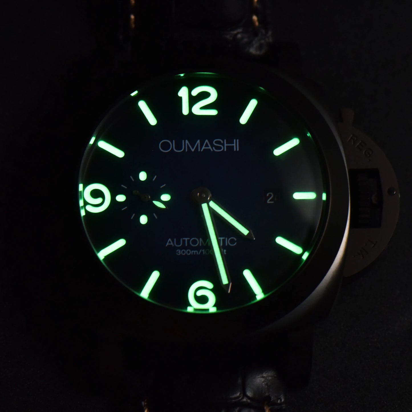 44mm Men's watch ST2555 Movement Watch Stainless Steel case Men's Automatic Mechanical Watch sapphire glass leather bracelet